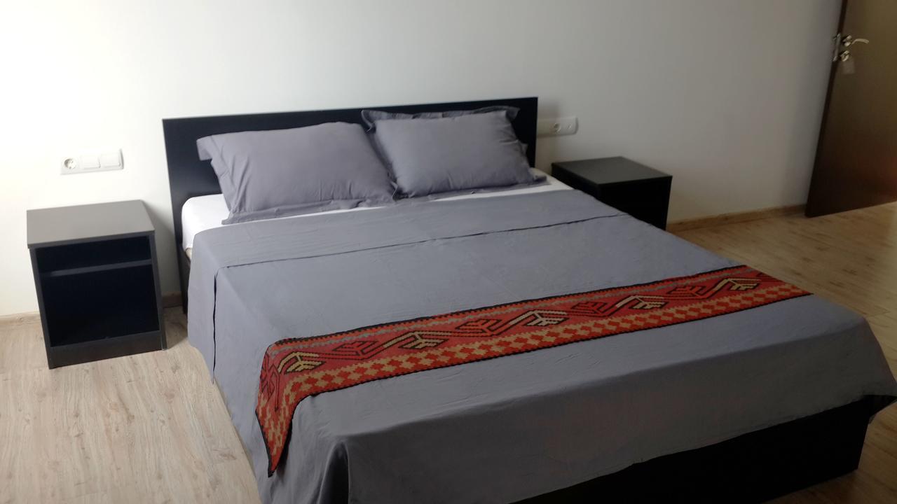 Ossanna Hotel Jerevan Eksteriør bilde