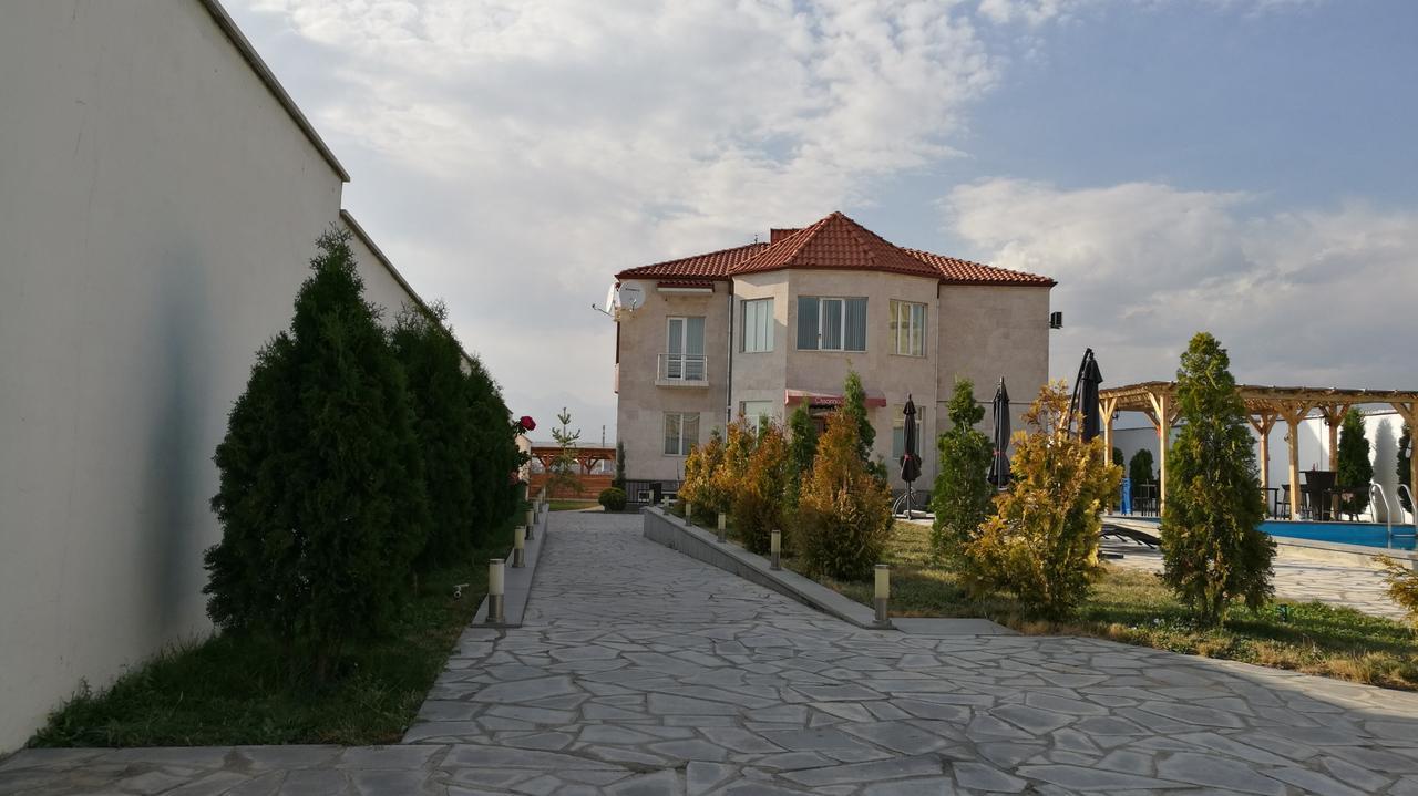 Ossanna Hotel Jerevan Eksteriør bilde