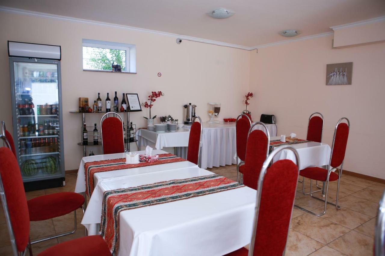 Ossanna Hotel Jerevan Eksteriør bilde